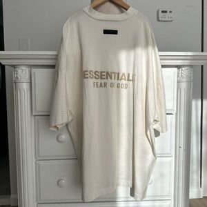 Fear of God Essentials Oversized T-Shirt Size M